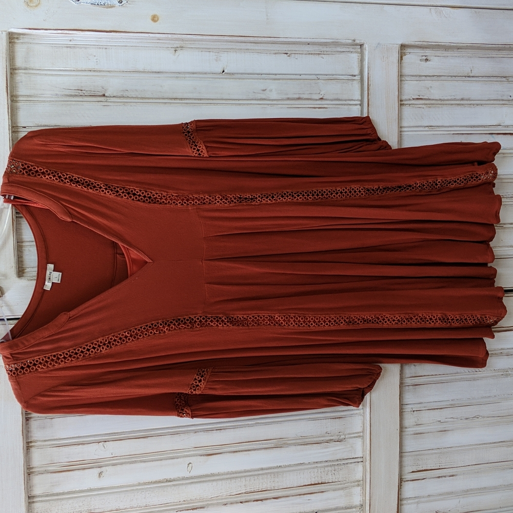 Long flowy tunic top. Rust colored size Large
